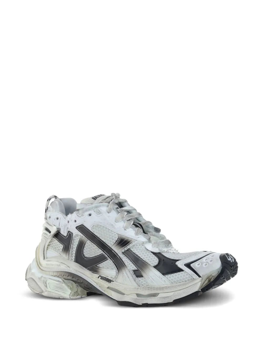Runner sneakers