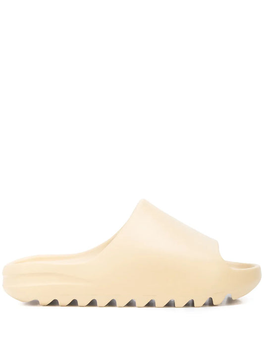 slides Yeezy