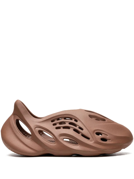 Sneakers YEEZY Foam Runner