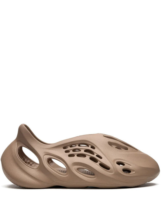 Sneakers YEEZY Foam Runner Clay Taupe